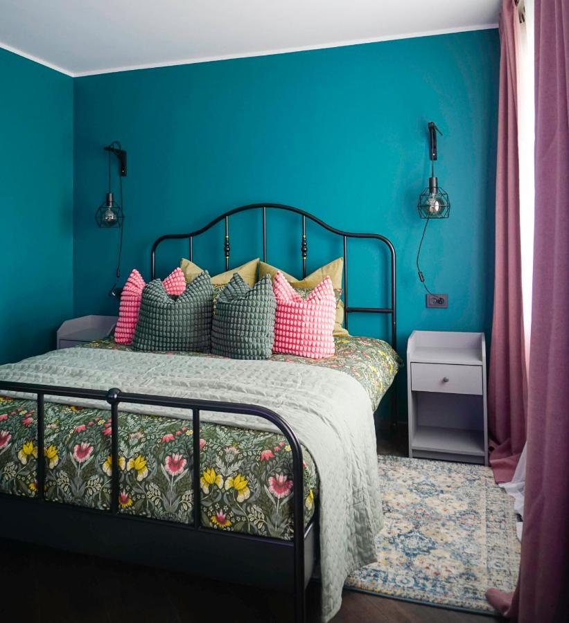Apartment Secret Jonava Luaran gambar